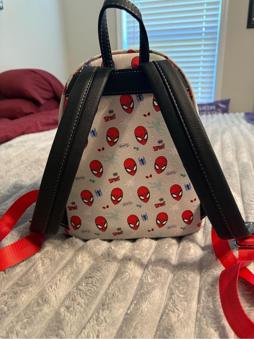Marvel Loungefly Spider-Man Mini Backpack - Picture 2 of 5